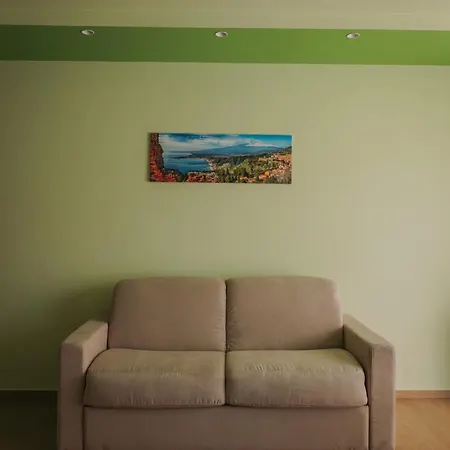 בית אירוח Hideaway Sicily *