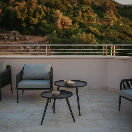 Hideaway Sicily 홈스테이 *